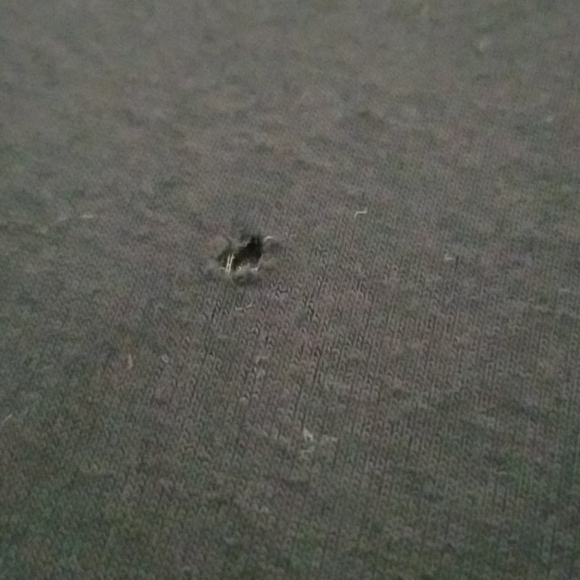 ✨ Cable & Gauge Cold Shoulder Super Soft Swing Tee - Picture 4 of 8